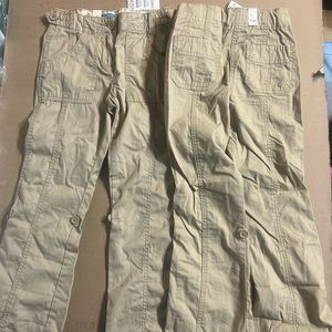 2 Children place pants